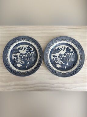 Vintage Churchill Blue Willow Dinner Plate Staffordshire Blue & White Set‎ of 2